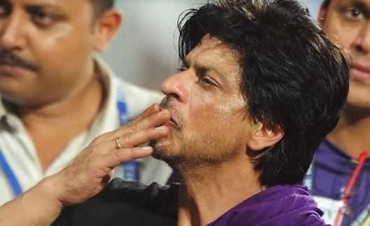 Former Pakistan all-rounder claims Shah Rukh Khan offered him to join KKR