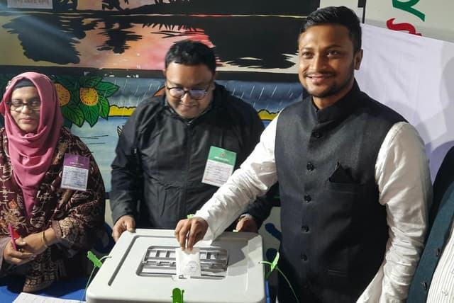 Shishir congratulates Shakib for winning elections