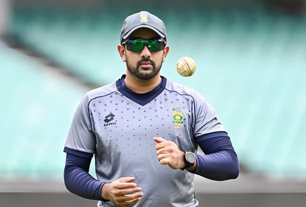 I would like the ICC to explain what exactly has Khawaja done wrong: Shamsi
