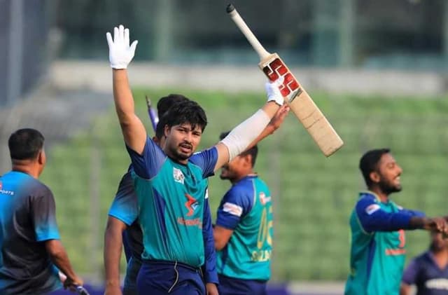 Sheikh Jamal Dhanmondi Club rewards Nurul Hasan Sohan BDT 25 lakh for DPL triumph