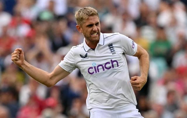 Stone admits frustration as bad light forces England to rely on spin against Sri Lanka