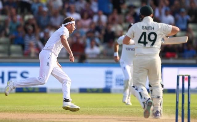 Watch: Stuart Broad dismisses Steve Smith with a magnificent delivery