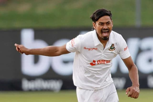 Taijul shines on return, SA five down on day one