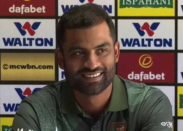 Prime Minister calls Tamim Iqbal at Ganabhaban 