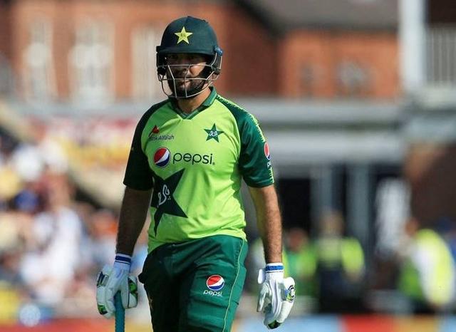 PCB issues show-cause notice to Pakistan players in USA