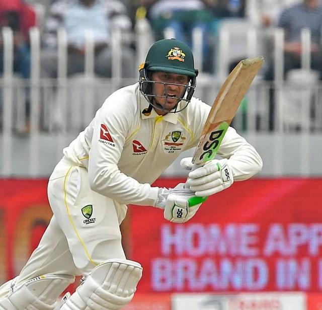  Australia set for big score after Khawaja's 97