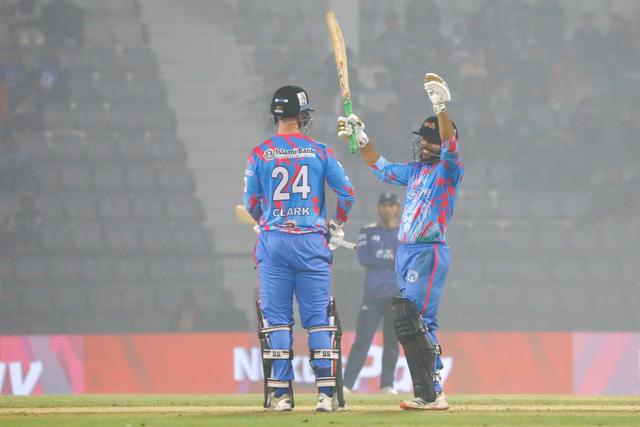 Clinical Chittagong Kings beat Dhaka Capitals in another run fest