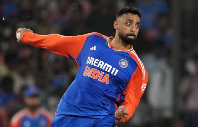 IND vs BAN: Fans react to Varun Chakravarthy's terrific spell on his comeback game since 2021
