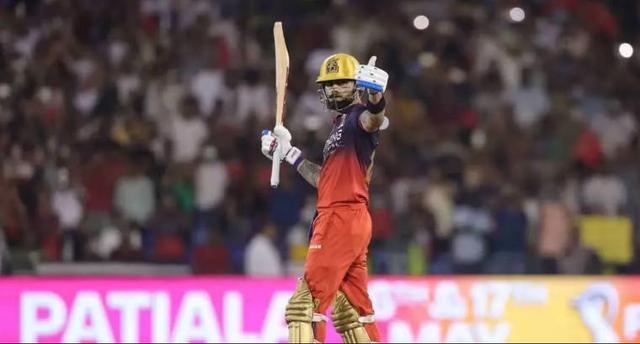 Virat Kohli creates history, breaks MS Dhoni's IPL record