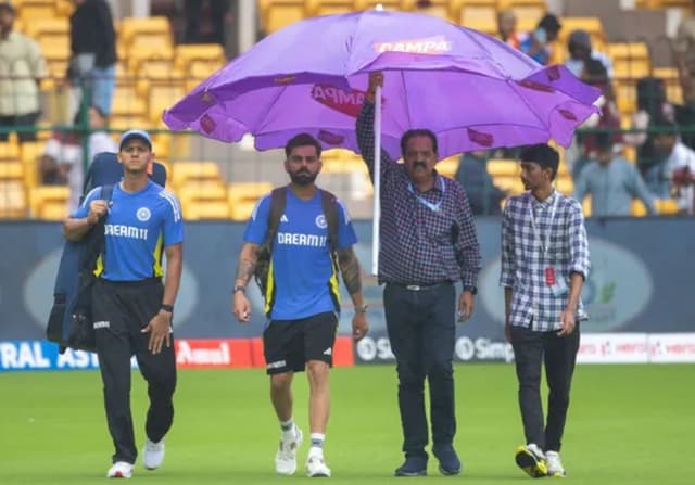 Watch: Virat Kohli lits up Bengaluru crowd on rain-affected day