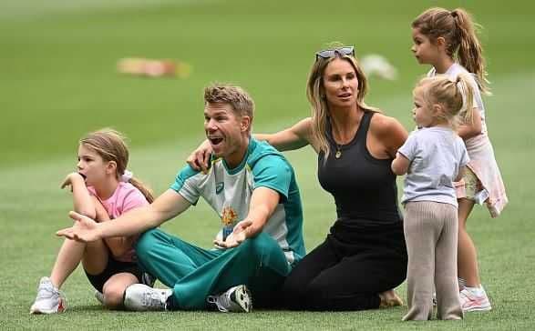 Warner's wife faces 'vile abuse' at Adelaide Oval 