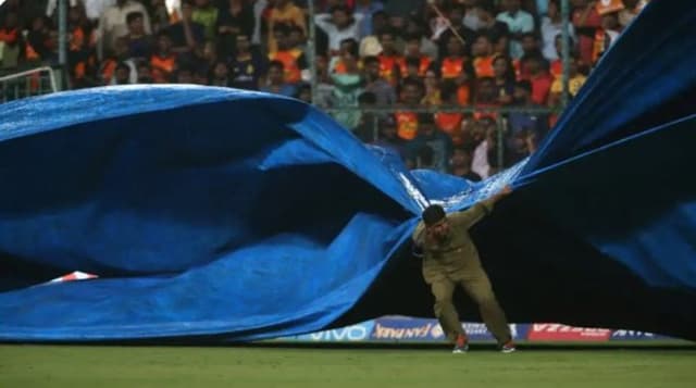 Rain threatens in the high-octane clash between RCB and CSK