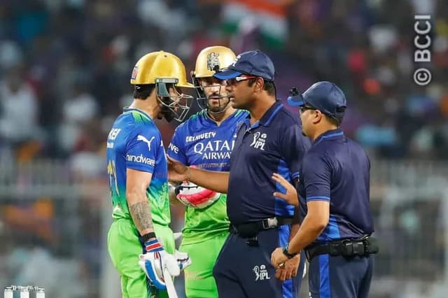 Virat and myself in that space thought the ball was higher than his waist: du Plessis