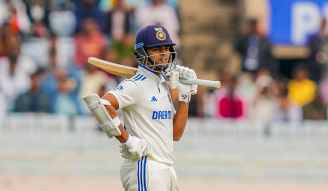 Yashasvi Jaiswal Becomes Fastest Indian to Score 1000 Test Runs at Home, Breaks Virender Sehwag's Record