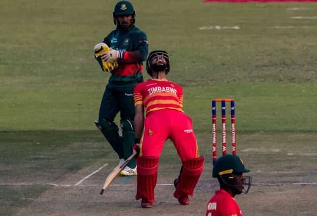 Kaia, Raza make record as Zimbabwe start the ODI series with a win 