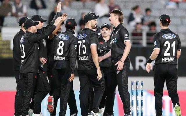 Henry Shipley's maiden five wicket haul thump the Lankans