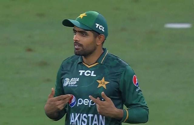 Former Pakistan skipper slams Babar for negative captaincy in Asia Cup final