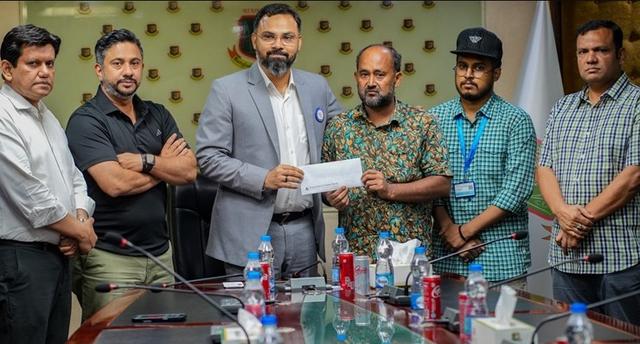 Sports Ministry provides financial aid for young cricketer Mehedi Hasan Hridoy