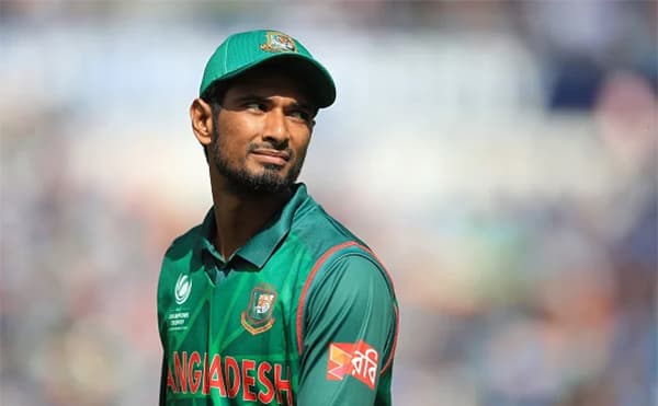 Riyad pleads crowd to keep supporting
