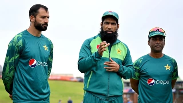 Mohammad Yousuf Step Down as Pakistan Batting Coach