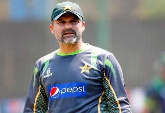 Moin Khan denied US visa but will be inducted in Hall of Fame