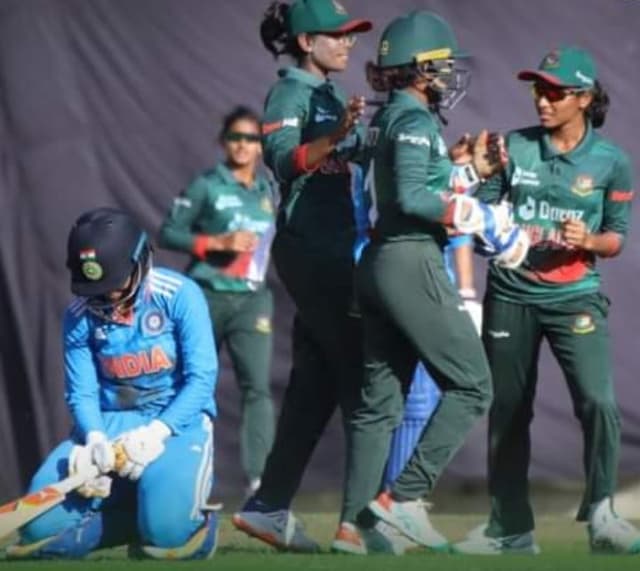 Dramatic tie in the third ODI after Bangladesh's late strikes