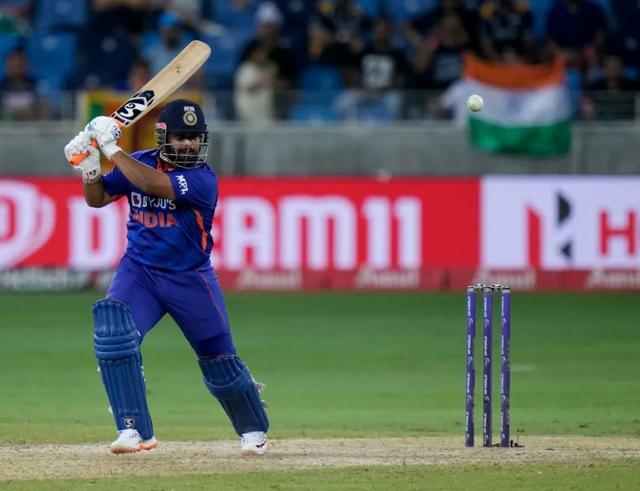 From Cricket Field to Pizza Kitchen: Rishabh Pant’s Fun Recovery