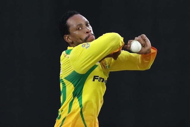 Aaron Phangiso is allowed to bowl after his action is cleared