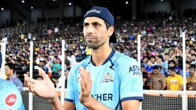Ashish Nehra decline the offer to become India Head Coach: Reports