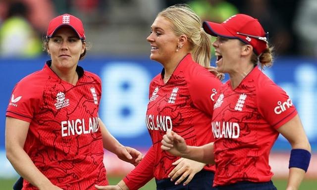 England announce squad for T20I Women's Ashes
