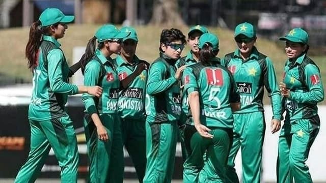 Four uncapped Pakistan women cricketers earn central contract