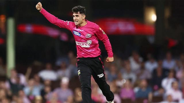 Izharulhaq Naveed joins Sydney Sixers as Rehan Ahmed withdraws in BBL 13