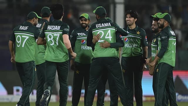 Pakistan will make two changes in World Cup squad