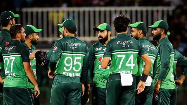 Pakistan players hit by viral fever ahead of their match against Australia