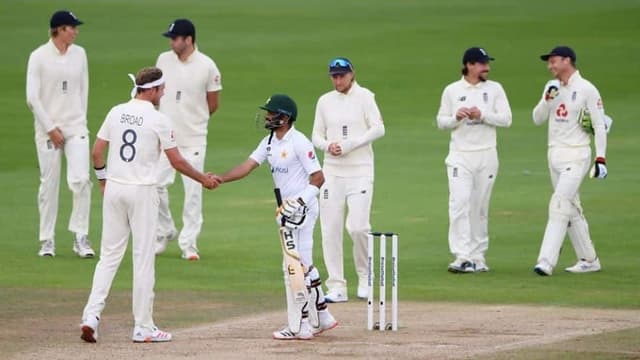 Pakistan cricketers congratulate Stuart Broad on his remarkable Test career