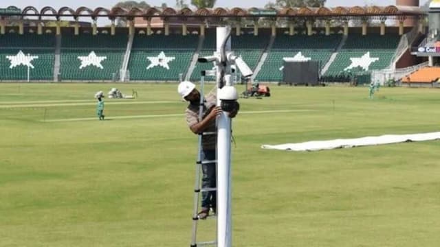 PSL 2023 Security cameras stolen from Gaddafi Stadium Lahore