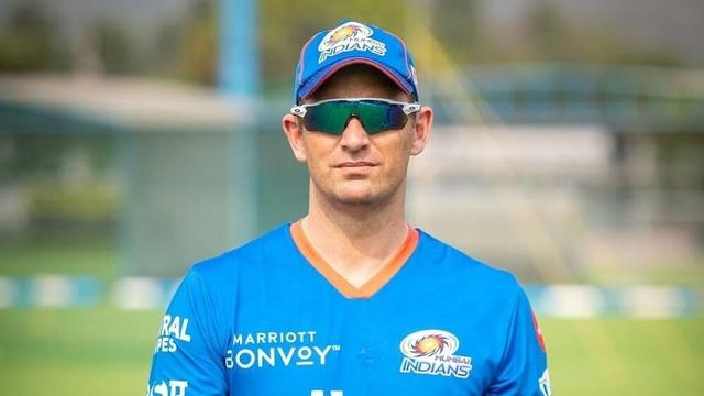 Shane Bond parts ways as bowling coach of Mumbai Indians