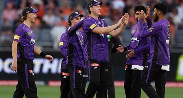 Rishad’s three-wicket haul powers Hobart to 4-wicket victory