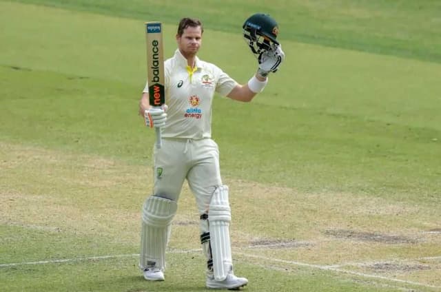Sussex sign Steve Smith for three Championship matches