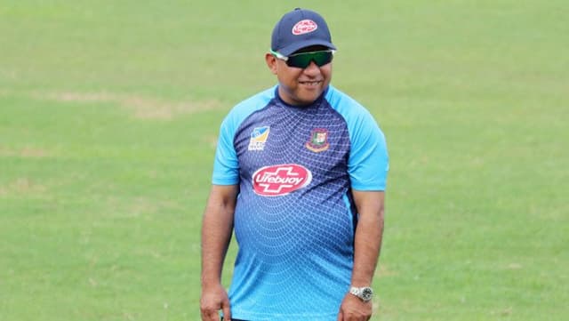 Cricketer's call whether they play or not: Sujon